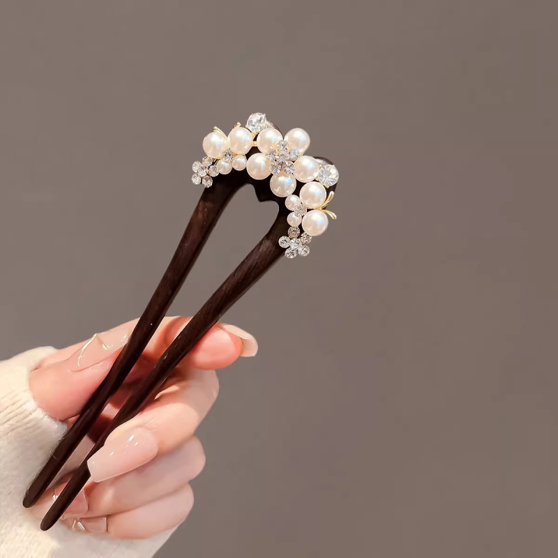 Ébenfa hajtű, U-alakú, motívum gyöngyökkel és búzaszemekkel, nőknek — fejfedő az ókori stílusban, testre szabható