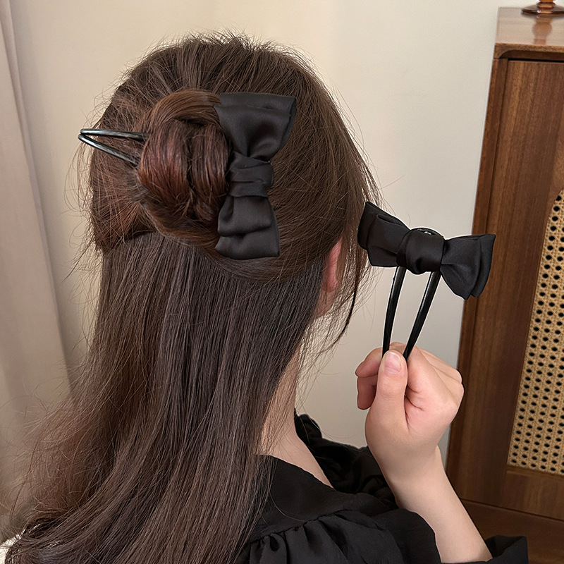 U-alakú hajtű masnival, textil anyag, egyszerű női hajkiegészítő, nyár 2024