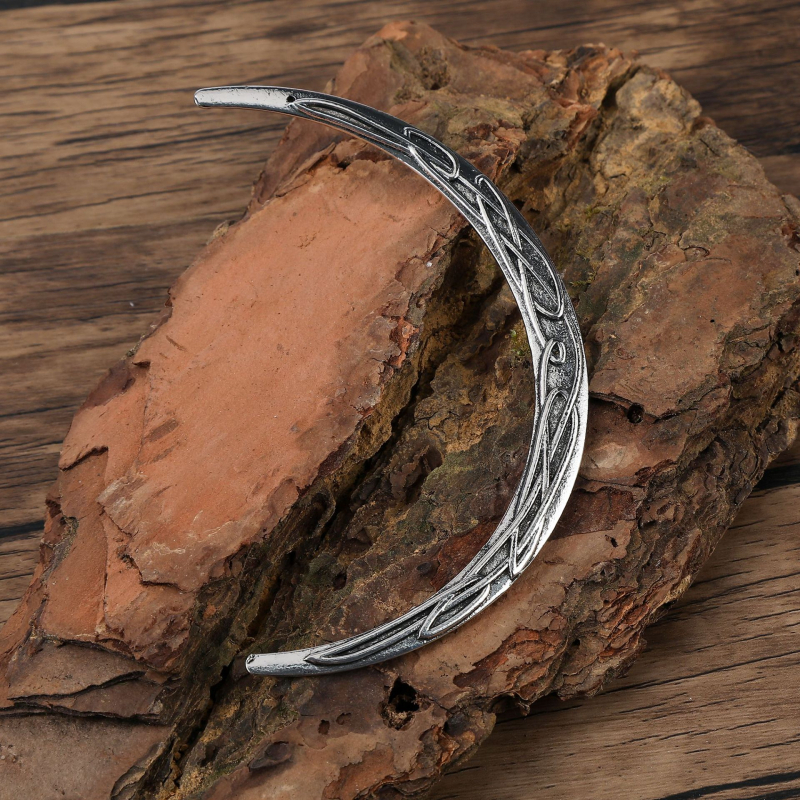 Hajcsat Viking-kelta csomóval és félhold formával, retro északi stílus; anyag: ötvözet; forma: geometriai; feldolgozás: elektrolit platírozás; uniszex; tavasz 2025