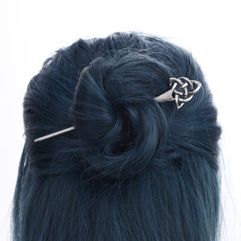 Hajcsipesz Kelta csomó, ötvözött, elektroplattázott, uniszex