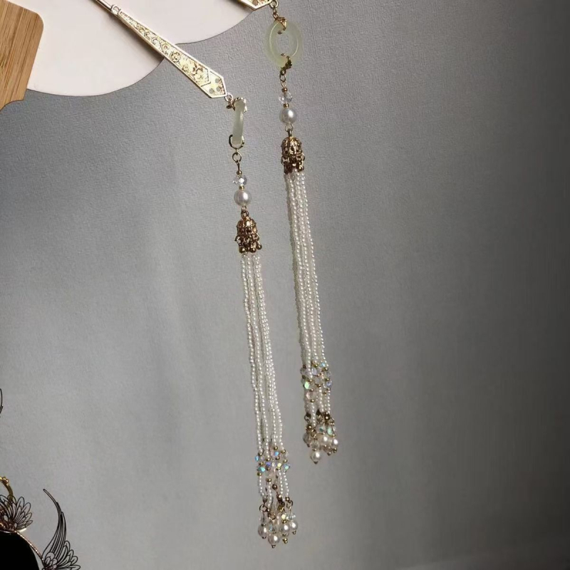 Μεταλλική καρφίτσα μαλλιών σε αρχαϊκό στυλ, με σταγόνα-σχήματος κρόσσι, χειροποίητη