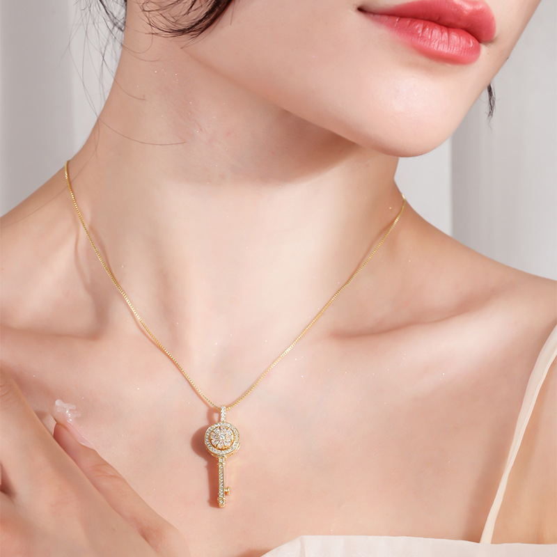 Colier cu pandantiv cheie rotativ în formă de floare, din cupru placat electroplatinat cu zirconiu, lanț box