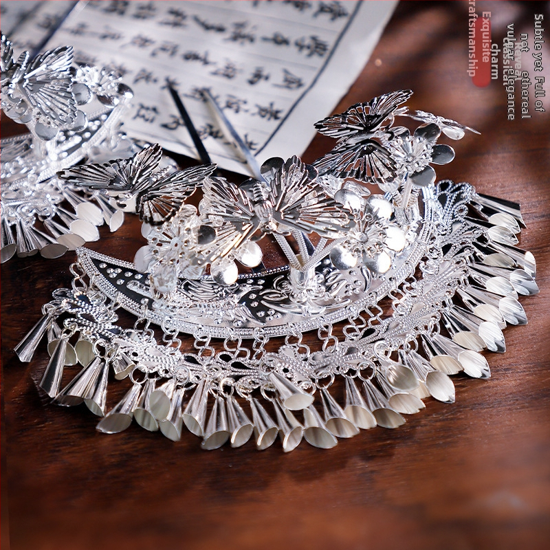 Etno stiiliga juukseklips, segust materjal, lehe motiiv, käsitöö, kohandatav