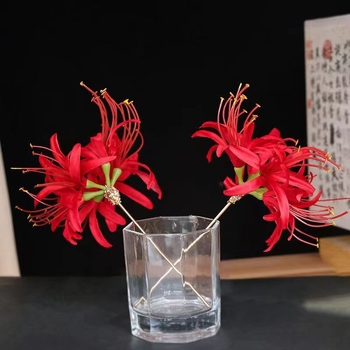 Hajtű gyöngyvirággal, ötvözet, vintage stílus, kézzel készített