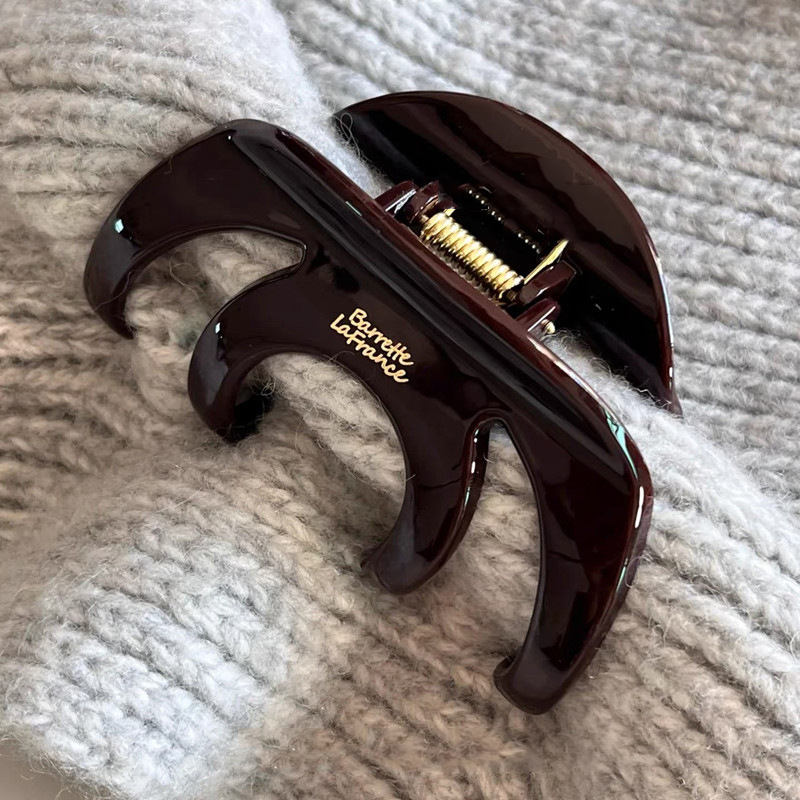 Clip de păr în formă de dovleac – Shark clip pentru păr cu volum, priză puternică pentru coafuri (Material: rășină; Tehnologie: vopsire cu spray; Categoria: Clips pentru păr; Potrivit pentru femei)