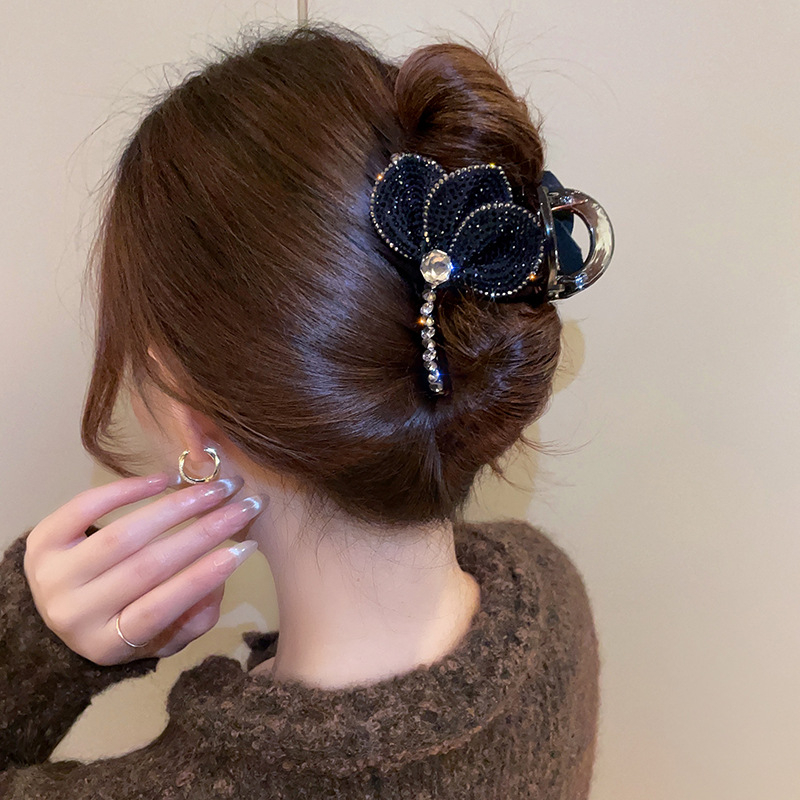 Hepburn stil romantična rhinestone cvjetna klamerica za kosu, ručna izrada, plastična klamerica za žene, japansko-korejski stil