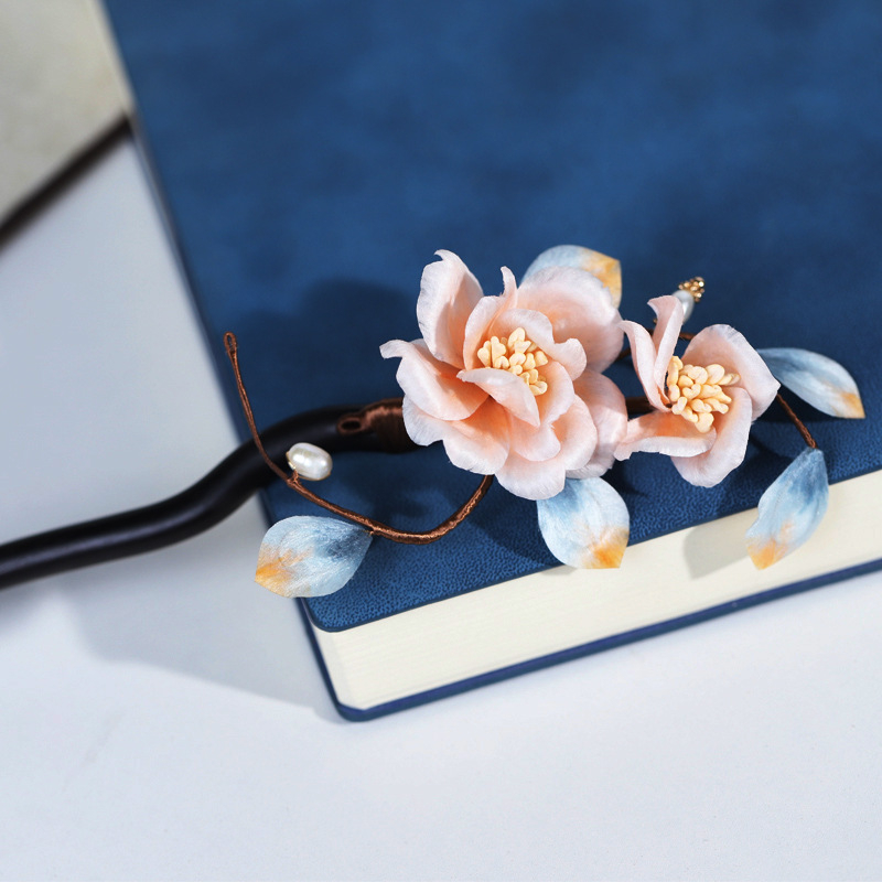 Fejdísz, virág alakú, etnikus stílus, termékkód R.h.070, 2025 tavasz