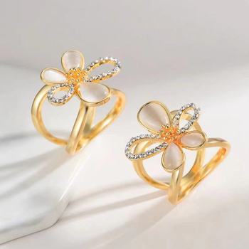 Broš s cvjetnim gumbom za šal i kaput — legura, zlatni uložak, elektroplatiranje, japansko-korejski stil