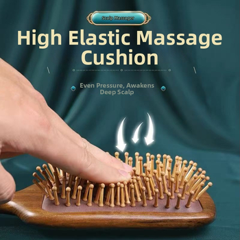 Medinė šukė iš sandalų medžio su oro pagalvės masažui galvos odai ir meridianams, skirta namų naudojimui