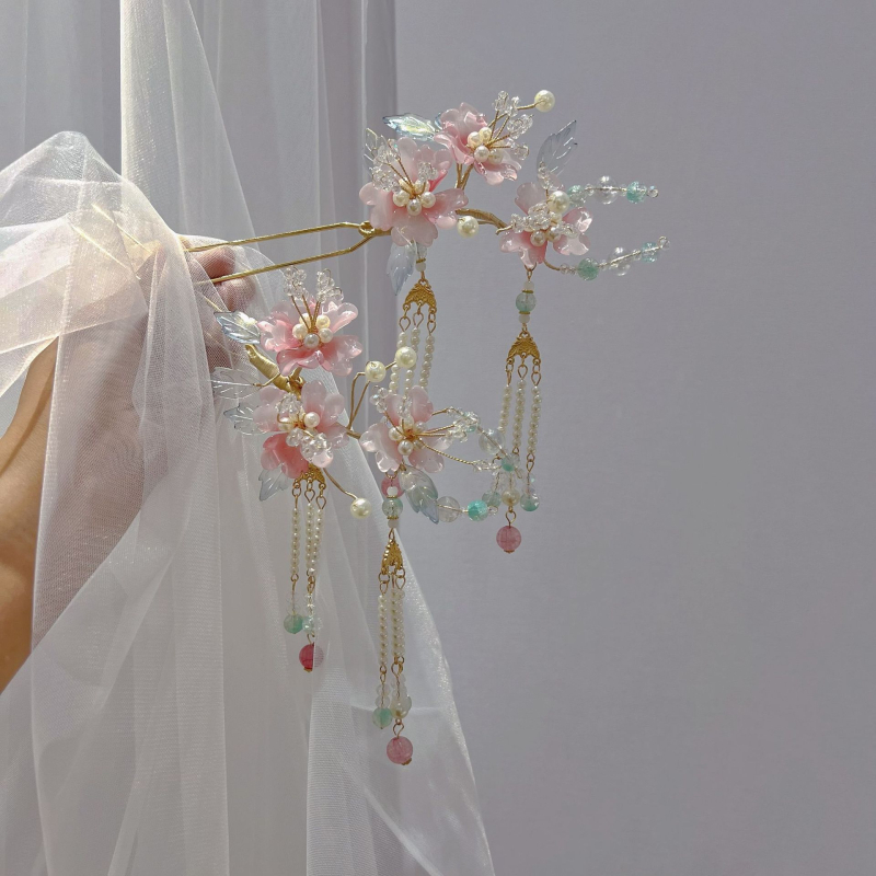 Hajtű fejfedő üveg anyagból, vintage stílus, virágos dizájn, bojt részlet, egyedi csomagolásban