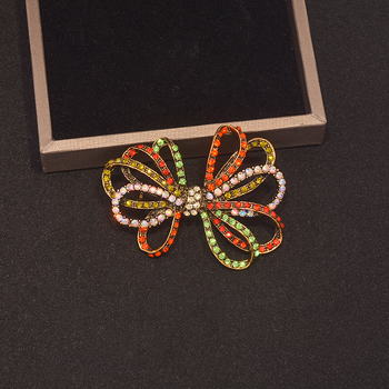 Broșă cu funda din aliaj – placare electrolitică, unisex, decorativă