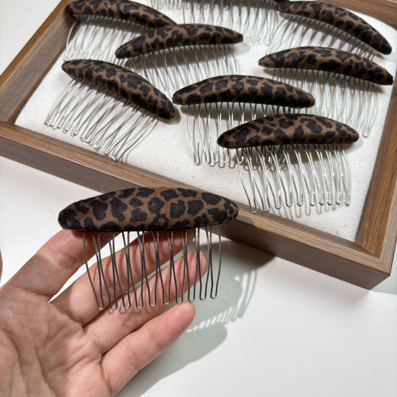 Klip za kosu od velura s leopard printom, za stražnji dio glave, oblik vala, ručno izrađena