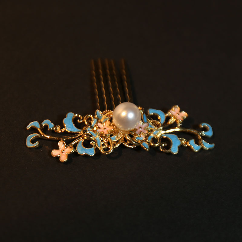 Fém hajdísz emalizált csepp glazúrral, gyöngyfüzérrel és bojtokkal, etnikus stílus, kód Hf165a