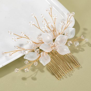 Esküvői hajdísz, kézzel készített gyöngy- és kristálydísz, virágos formájú