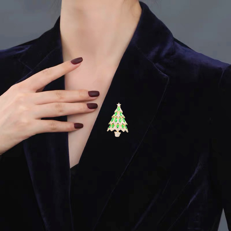 Ženska broš, bakar, elektroplatirano, privjesak božićno drvce, oblik cvijeta/lista, poklon dekor