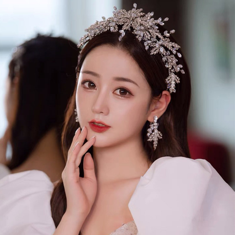 Okov za kosu za nevjeste od legure, ručno izrađeno, lagani luksuzni stil