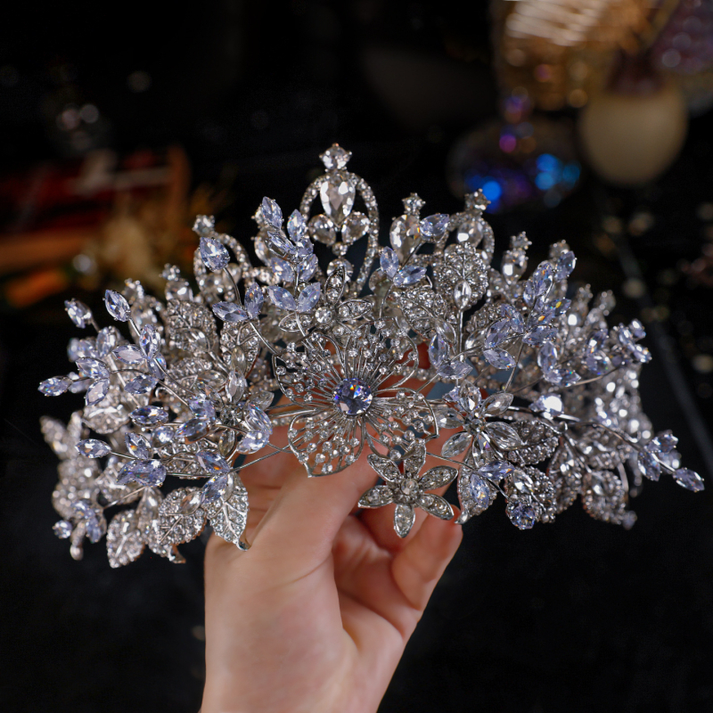 Τιάρα νύφης για κεφάλι – κράμα, λευκά κρύσταλλα, ηλεκτροπλατίωση, Hg221