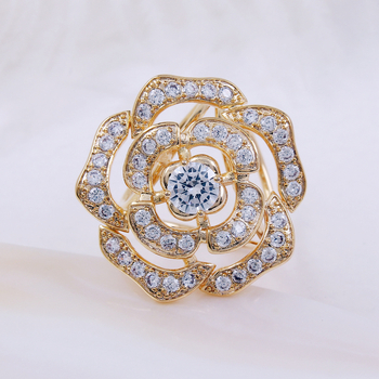 Bakrena kopča za šal s cirkonijom, tri prstena, motiv kamelija, mikro pavé, ženski modni dodatak, prilagodljivo, marka Hemok/Black Mo Kai