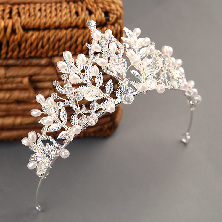 Nevjina tiara od legure, ručno izrađena, korejskog stila, s kristalima