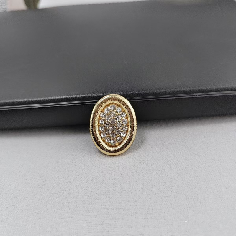 Pin za rever, geometrijsko legura s elektroplatiranim završetkom, kristalni detalji i lažne perle, dekorativna unisex rever pin