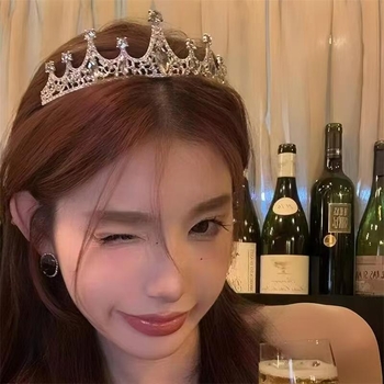 Κορώνα για μαλλιά για κορίτσια – κράμα, επικάλυψη αργύρου, στυλ κορώνας, λευκά κρύσταλλα