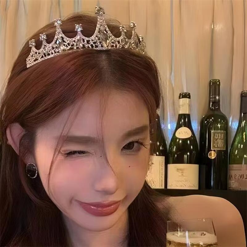 Κορώνα για μαλλιά για κορίτσια – κράμα, επικάλυψη αργύρου, στυλ κορώνας, λευκά κρύσταλλα