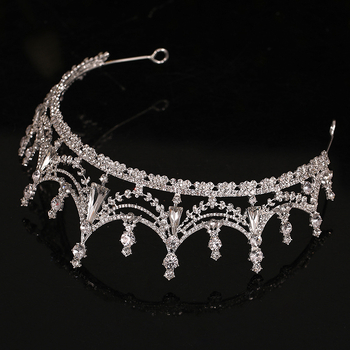 Diadem za kosu od legure sa kristalima – princeskina vjenčana tiara, dodatak za kosu (Materijal: legura; Stil: Ženski; Obrada: elektro pokovavanje; Tip kristala: kristal; Prilagodba: Da)
