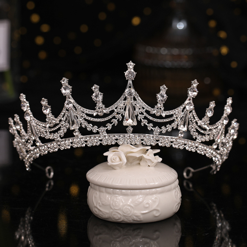 Diadem za kosu od legure sa kristalima – princeskina vjenčana tiara, dodatak za kosu (Materijal: legura; Stil: Ženski; Obrada: elektro pokovavanje; Tip kristala: kristal; Prilagodba: Da)
