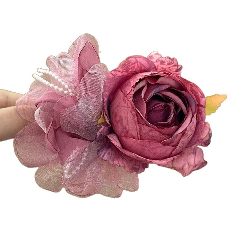 Perlasta cvjetna kopča za kosu, bočni klips, ručna izrada, osvježavajući i sladak stil (kod 5942 rose poet hair clip)