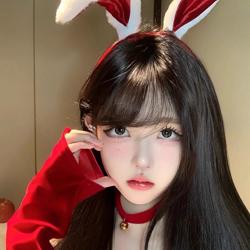 Plüss anyagból készült nyuszis fülű fejpánt, kézzel készített, téli 2024 kiadás, nőknek