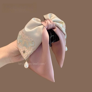 Clamă de păr din satin Gripper — confecție manuală, stil japonez-coreean, proaspăt și dulce