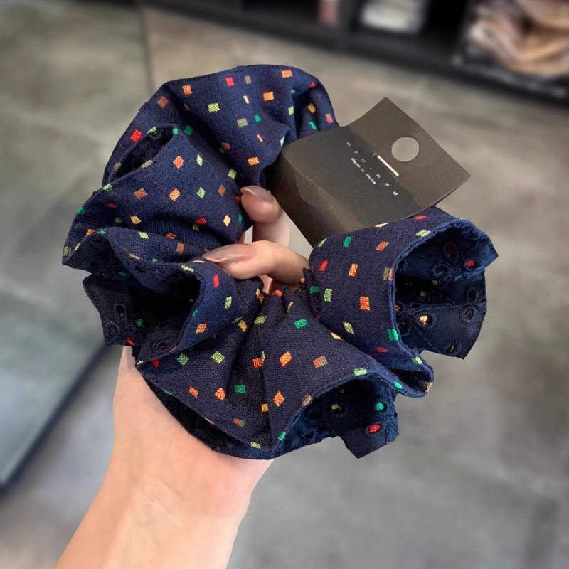 Koreai stílusú hajgumi négyzet alakú kendővel, pöttyös minta, kézzel készített textil, magas elasztikusság