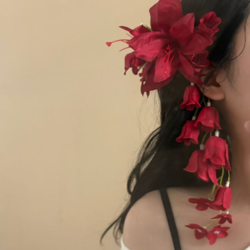 Accesorii pentru cap cu floare artificială și ciucuri – Handmade, materiale mixte; clemă de păr de tip cioc de rață; Primăvara 2025; Stil: natură (Proaspăt și dulce)