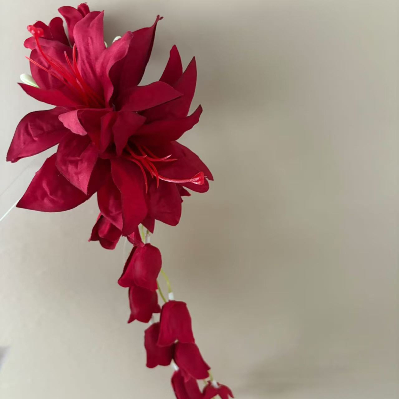 Accesorii pentru cap cu floare artificială și ciucuri – Handmade, materiale mixte; clemă de păr de tip cioc de rață; Primăvara 2025; Stil: natură (Proaspăt și dulce)