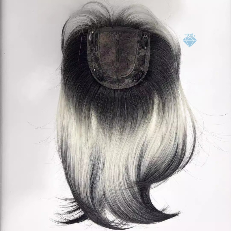 Paróka: hosszú egyenes haj; hőálló szál; egyenes hajtípus; feldolgozás: mechanizmus; minden bőrtónushoz megfelelő