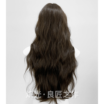 Hosszú göndör paróka természetes stílussal, modell G12, anyag: hőálló szálak, egyenes frufru