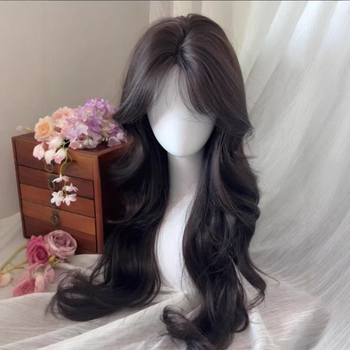 paruka háló nélküli kialakítással, hosszú göndör haj, középső part, hőálló szálak, természetes megjelenés