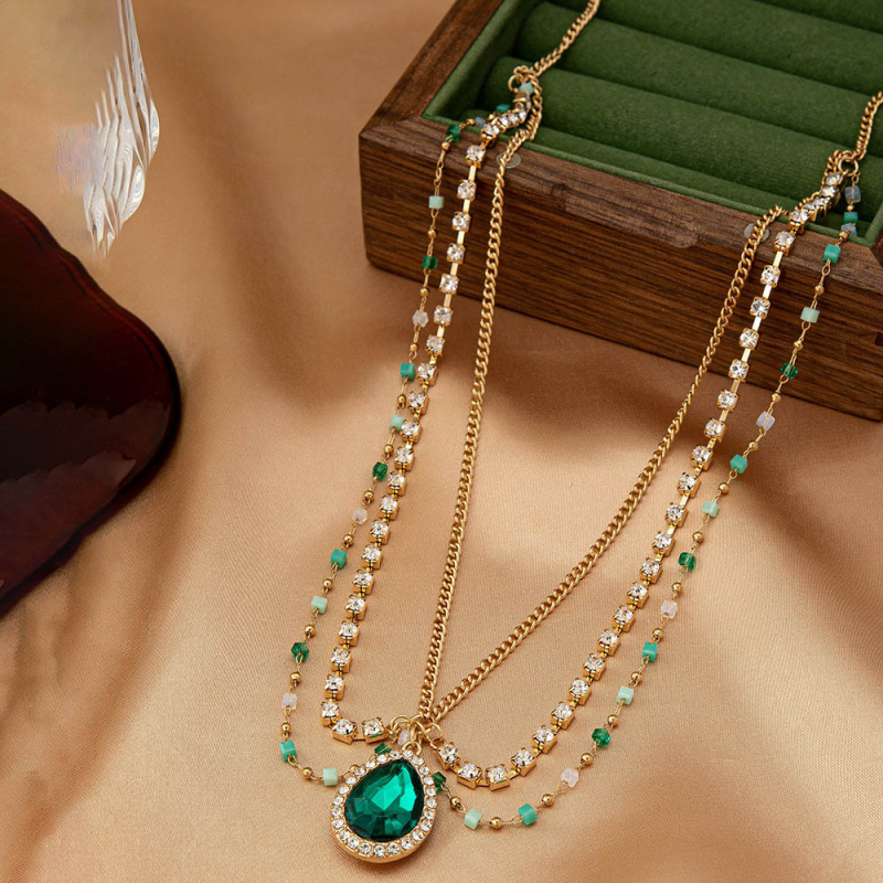 Bohemiai tassel fejlánc ötvözetből, elektropolírozott felület, egyedi csomagolás, téli 2024 kiadás