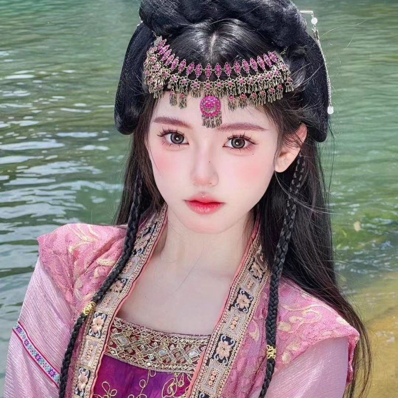 Antički Hanfu ukras za kosu s lančićem na čelu i privjeskom između obrva, legura, točkasto bušenje, neovisno pakiranje, proljeće 2023
