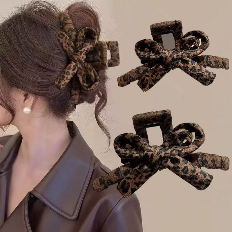 Leopard print štipaljka za kosu (gripper shark clip) za žene — ručno izrađeno, mješavina materijala, dodatak za frizuru, jesen 2025