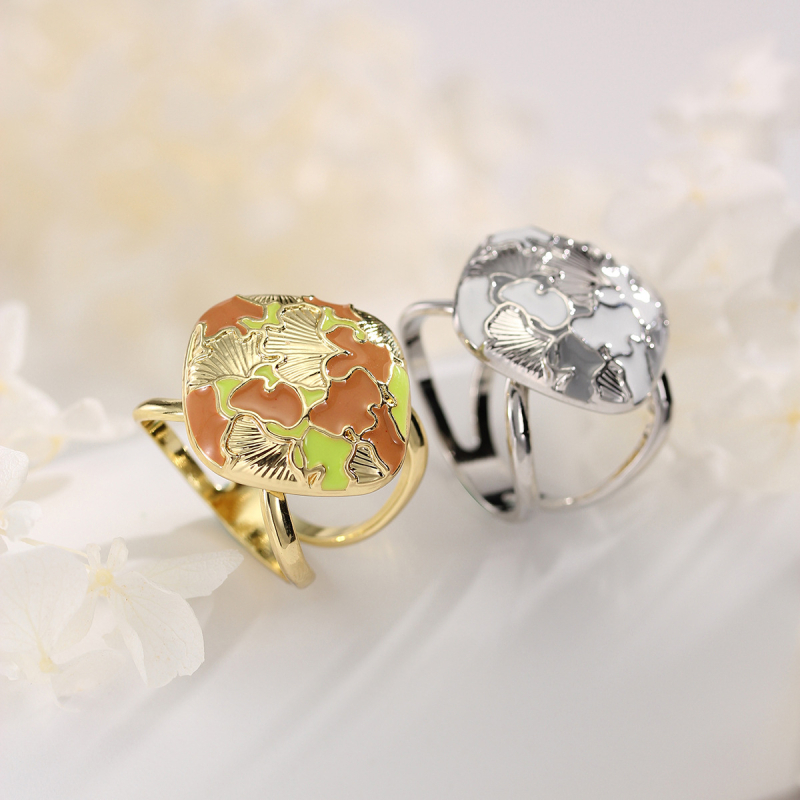 Etno-stílusú kendőkapocs, női dizájn, virágmotívum, térkép dizájn olajcsepp effektussal, ötvözet csat platina betéttel