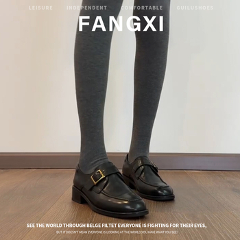 Ženske kožne loaferice s kopčom, zaobljeni vrh, srednje visoki potpetica 3-5 cm, slip-on, britanski stil