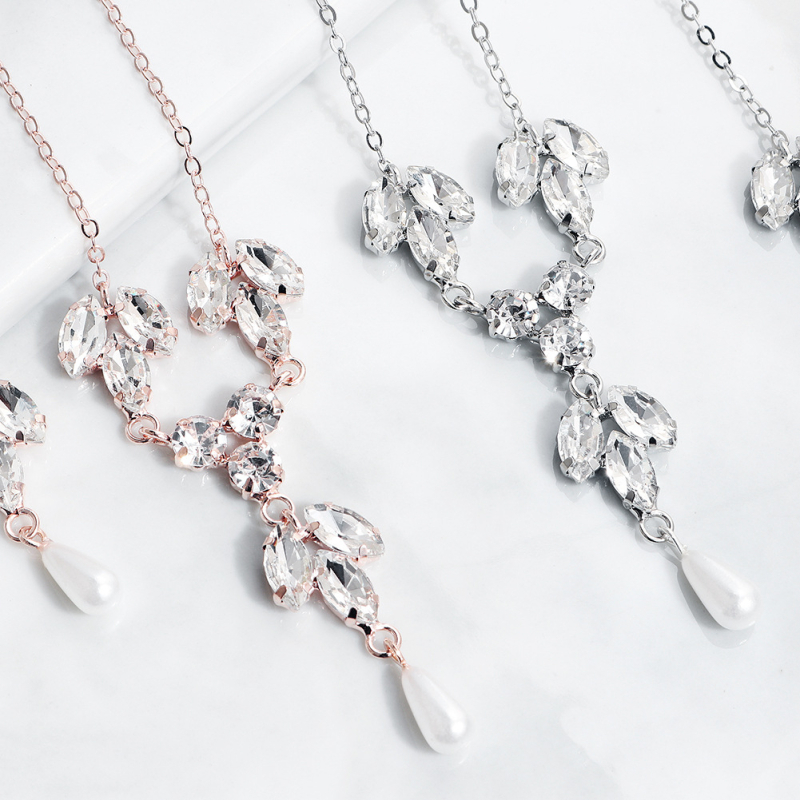 Colier cu lanț spate și perle, cristale albe, placare cu aur, personalizabil