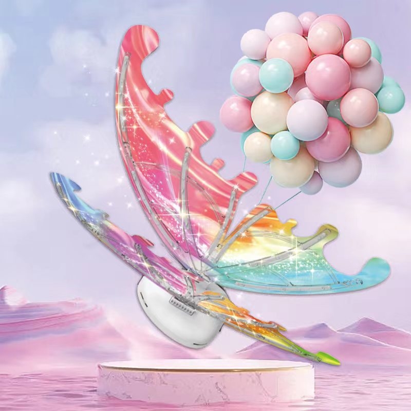 Kustīgi elfes spārni uz muguras ar LED gaismu — plastmasas rotaļlieta bērniem vecumā 4–6 gadi