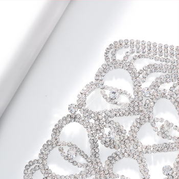 Lanț de umăr cu inimă, încrustat cu pietre artificiale pe bază de aliaj, placare electrolitică