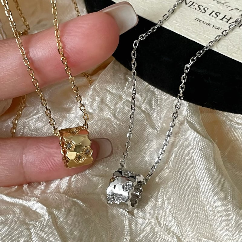 Colier din argint S925 – fagure de albine, pandant geometric, lanț în spirală, lungime 41–50 cm