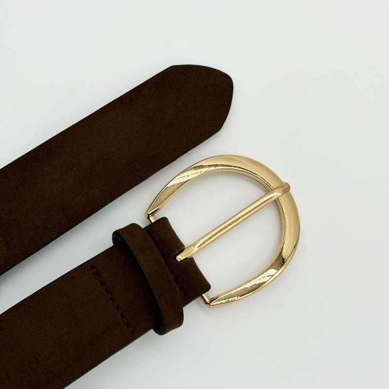 Centură pentru femei din piele artificială, cataramă din aliaj cu știft, închidere cu știft, prelucrare: găurire, electropolizare.