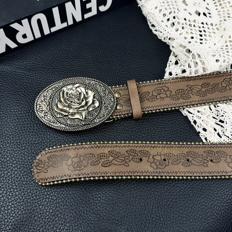 Zuoyang Jewelry Curea pentru femei din piele artificială, cataramă din aliaj, închidere cu pin, motiv floare metalică, lățime 2–4 cm