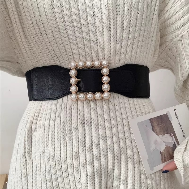 Brățară în stil european și american cu perle, talie elastică și cataramă decorativă; piele artificială, cataramă din aliaj, închidere cu știft, lățime peste 4 cm, origine Jinhua