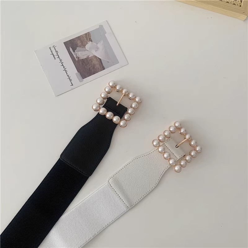 Brățară în stil european și american cu perle, talie elastică și cataramă decorativă; piele artificială, cataramă din aliaj, închidere cu știft, lățime peste 4 cm, origine Jinhua